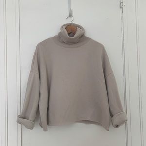 Oak + Fort Cropped Turtleneck Sweatshirt